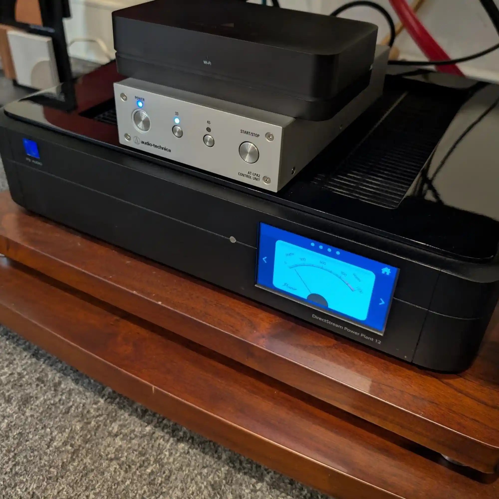 PS AUDIO P12 Powerplant A/C Power Regenerator (Ex. Display)