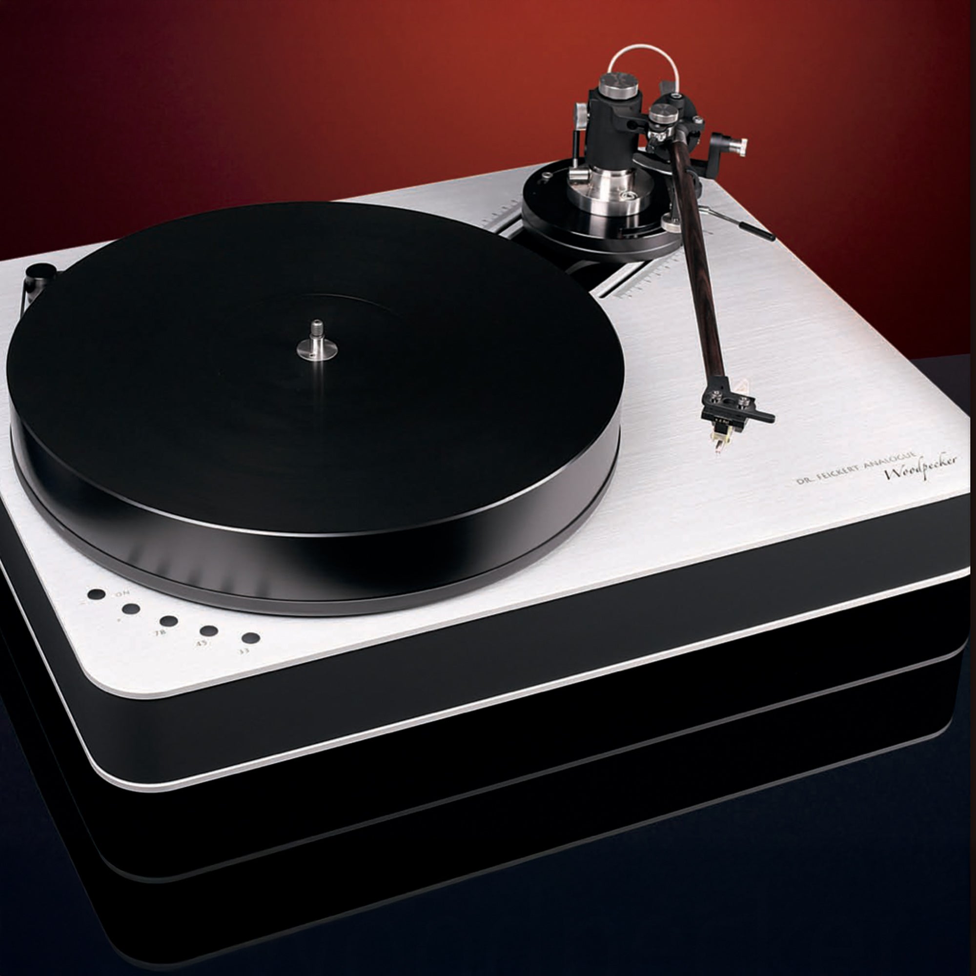 Dr Feickert Woodpecker Turntable Silver with NexTel Black finish - DOUGLAS HIFI