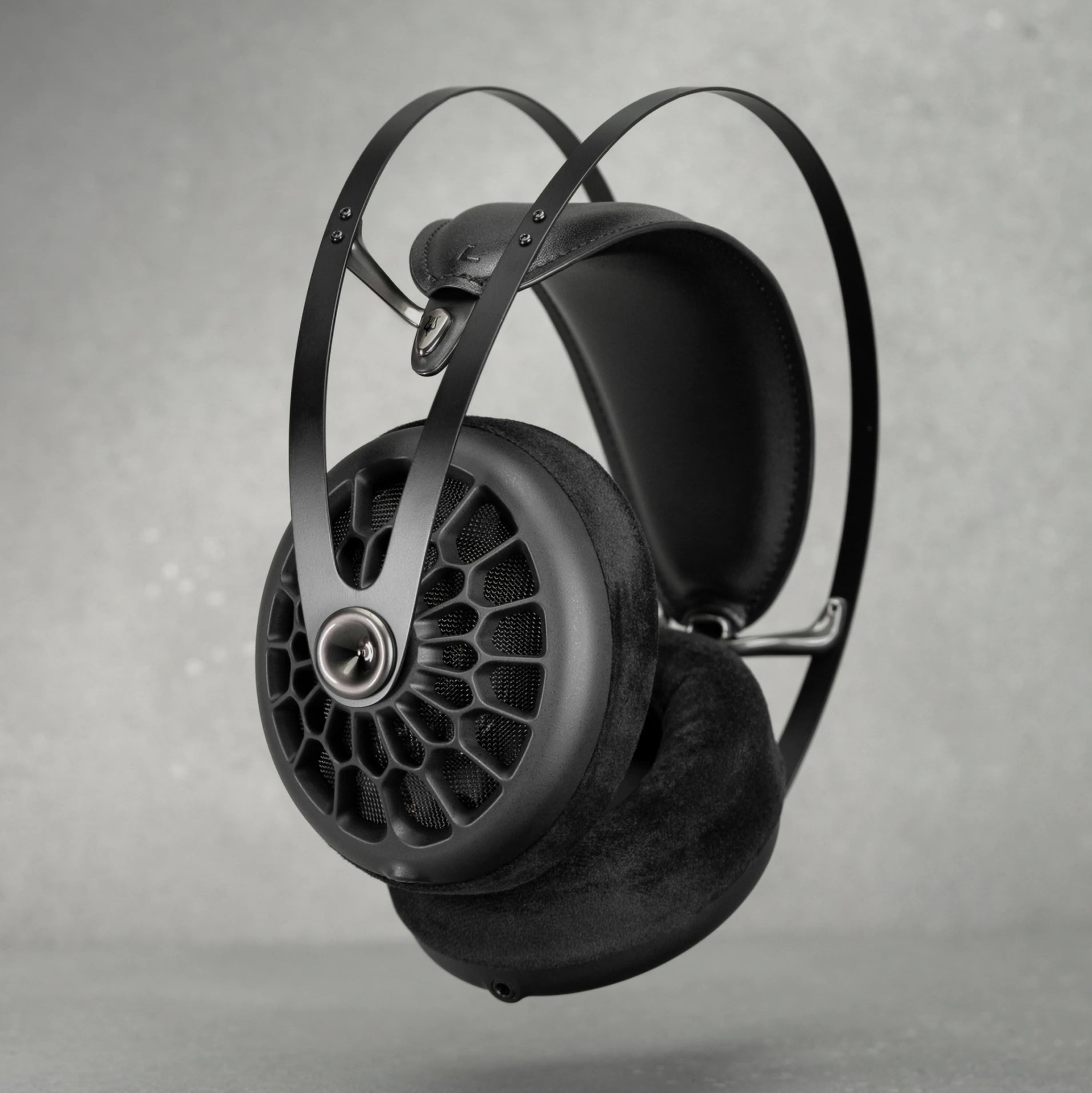 Meze 105AER Headphones - DOUGLAS HIFI