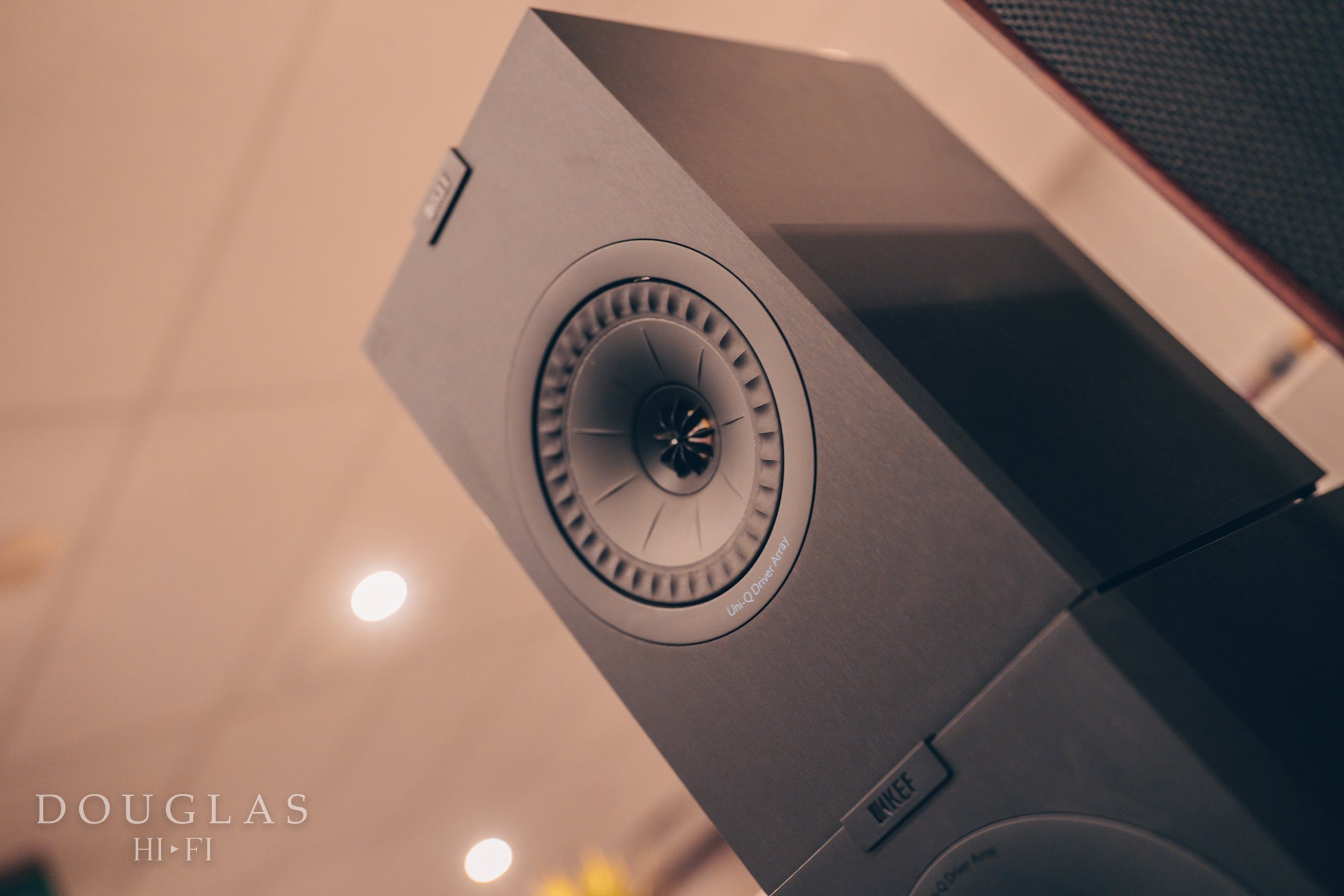 KEF Q350 Bookshelf Speakers - Ex. Display