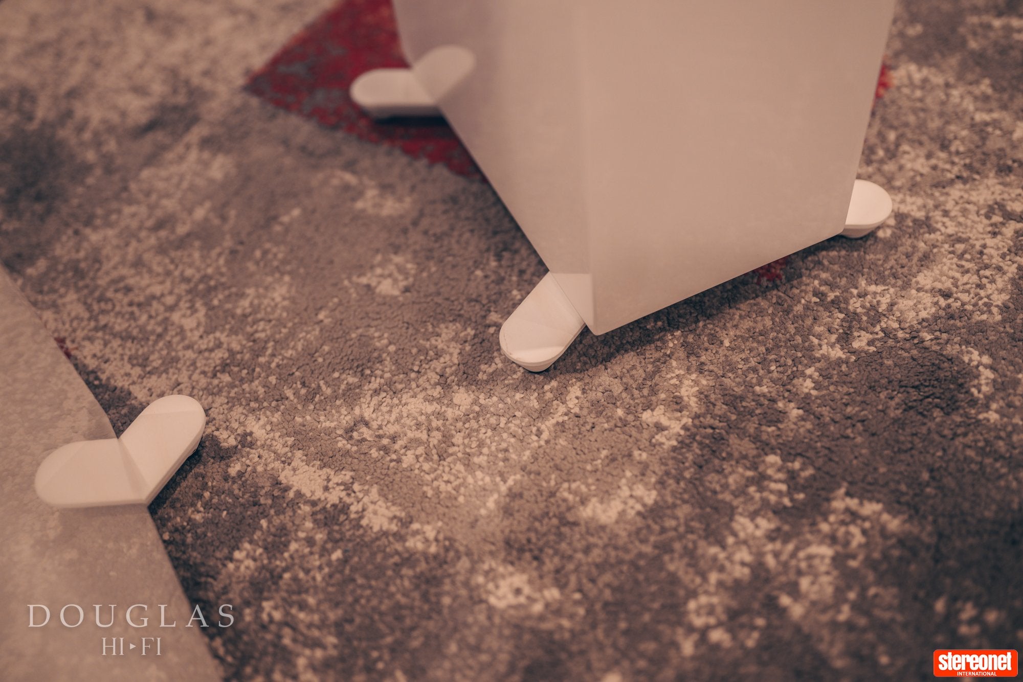 KEF R5 META Floorstanding Speakers