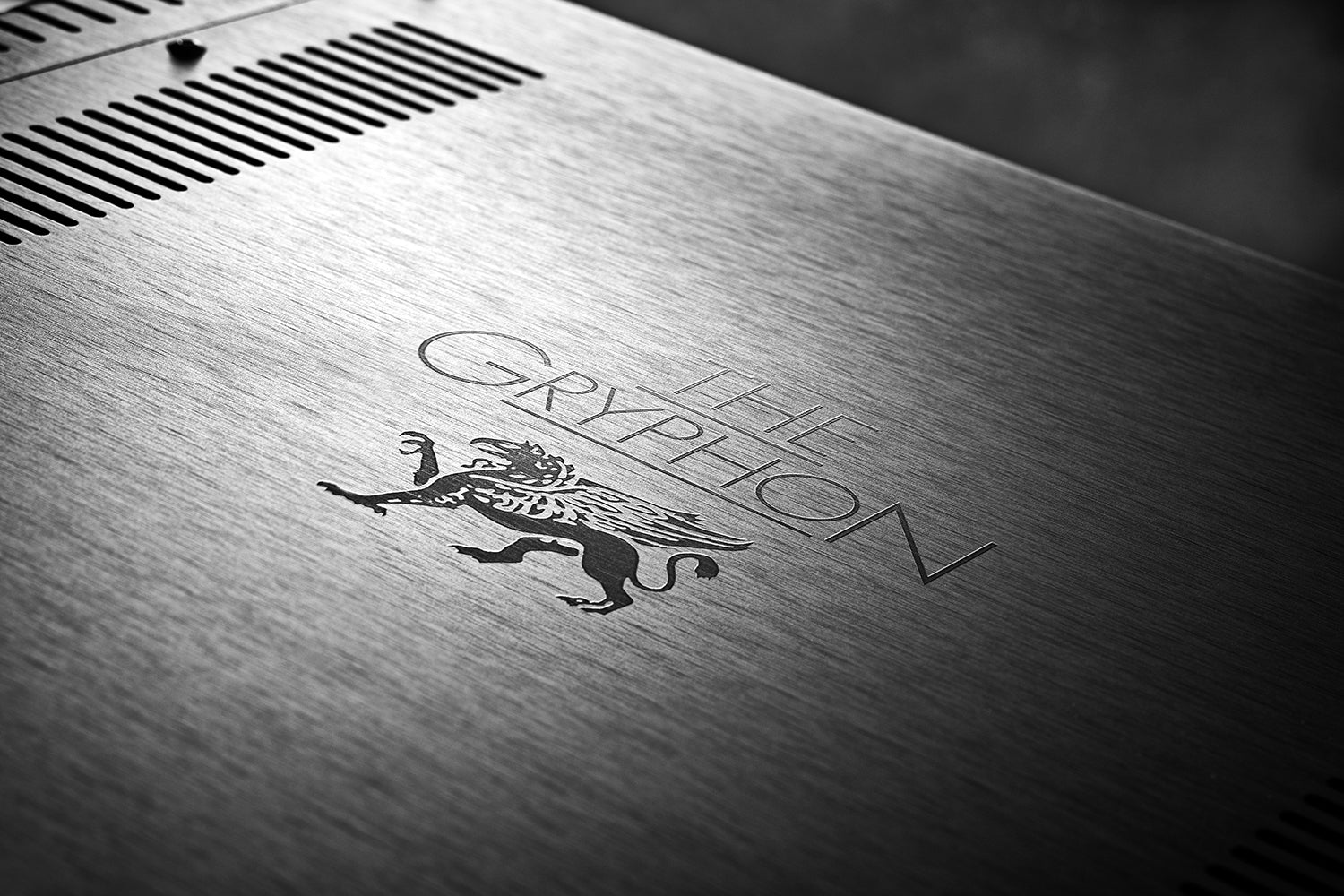 The Gryphon Essence Preamplifier (LOGO) - DOUGLAS HIFI