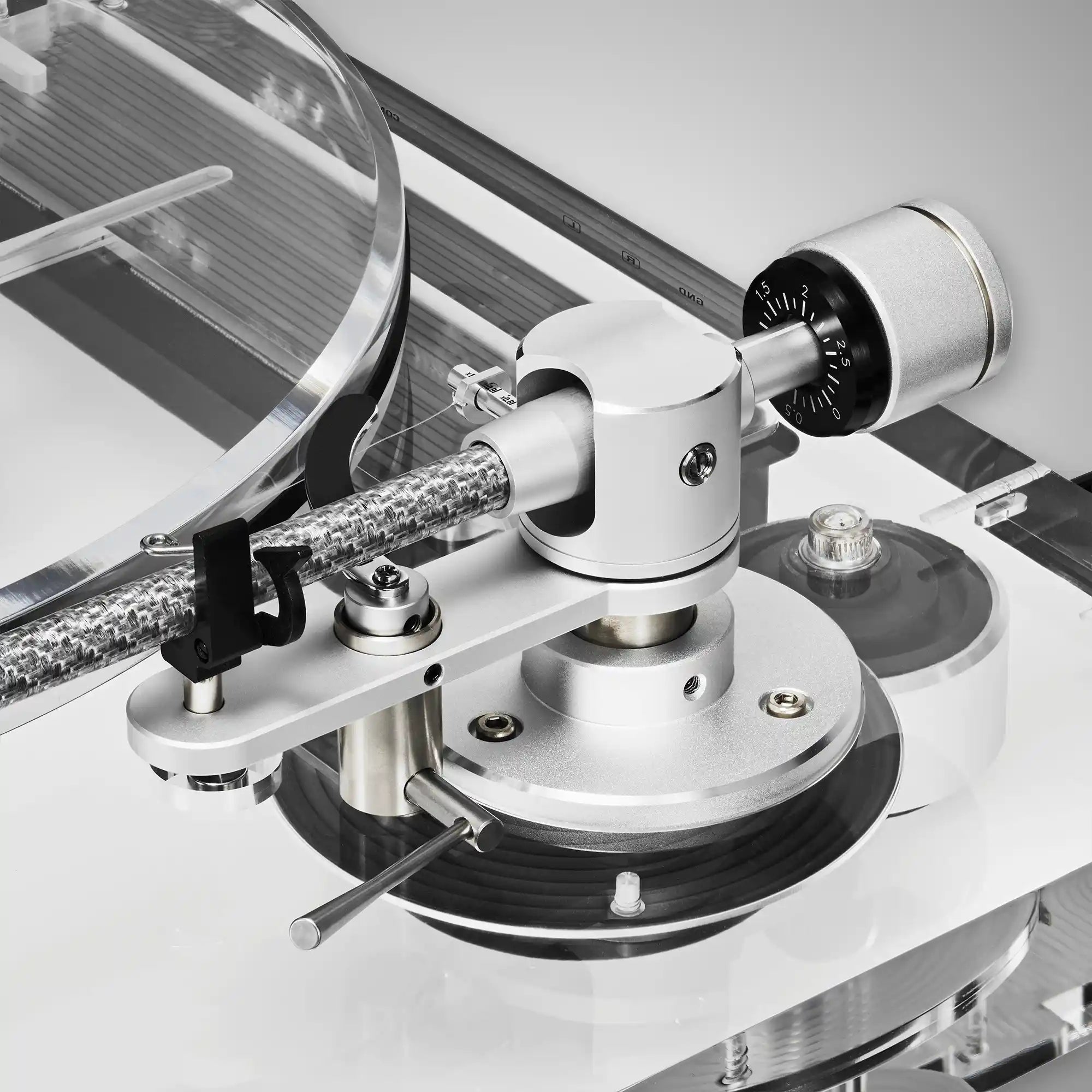 audio technica AT-LPA2 Turntable Close-up - DOUGLAS HIFI