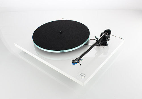REGA P3 - Planar 3 Turntable