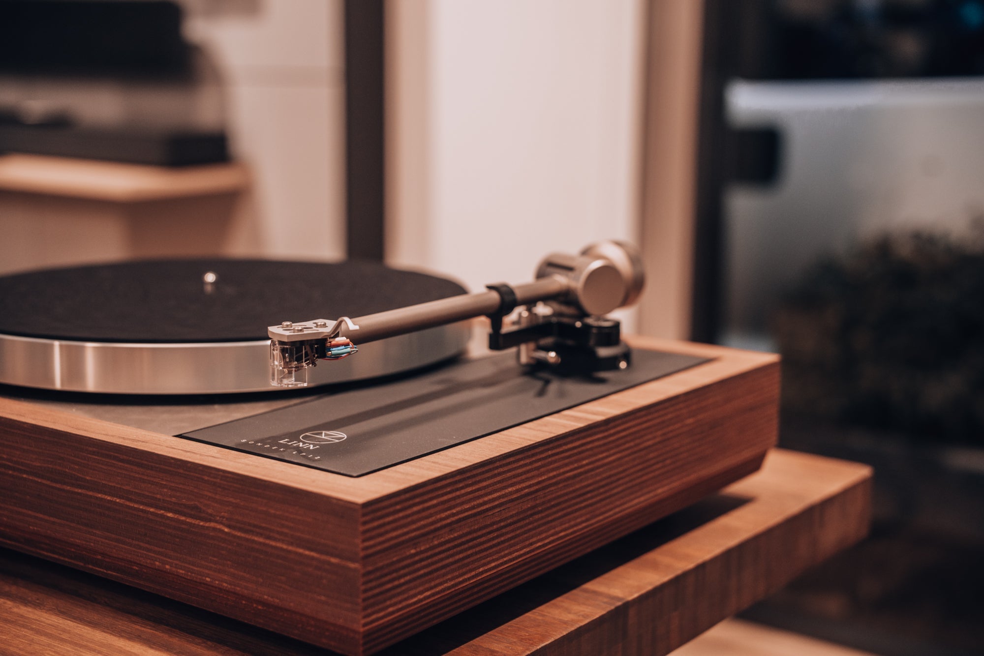 LINN - TURNTABLES