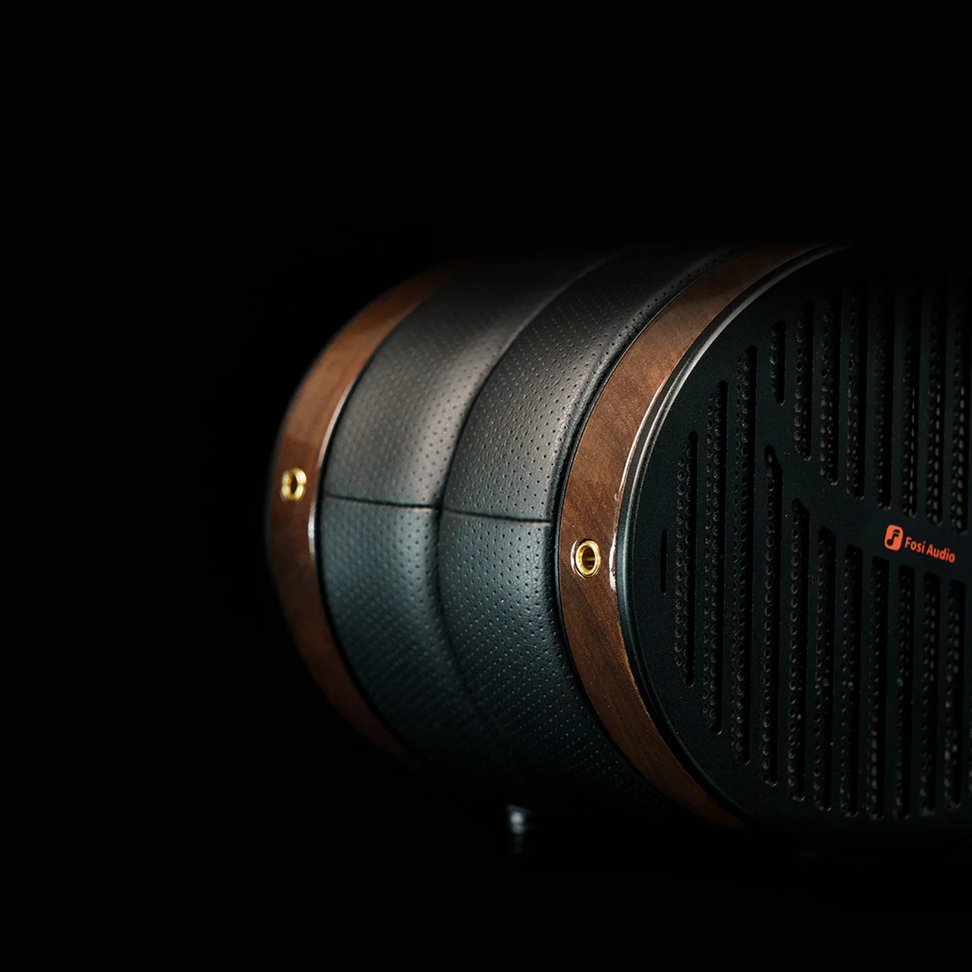 FOSI AUDIO i5 Open-Back Planar Magnetic Headphones (Close-Up) - DOUGLAS HIFI