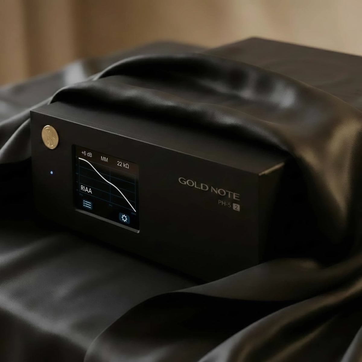 GOLD NOTE PH5.2 Phono Preamplifier Lifestyle 1 - DOUGLAS HIFI
