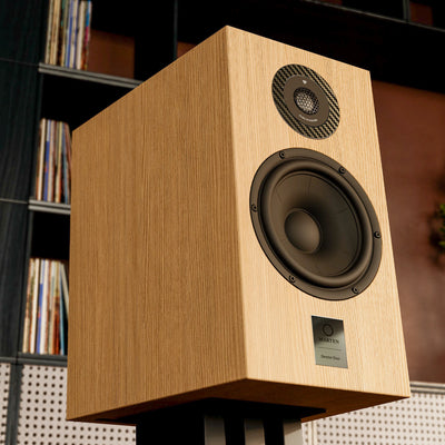 MARTEN DEXTER DUO Speakers no Stands True Grain Oak (Lifestyle) - DOUGLAS HIFI
