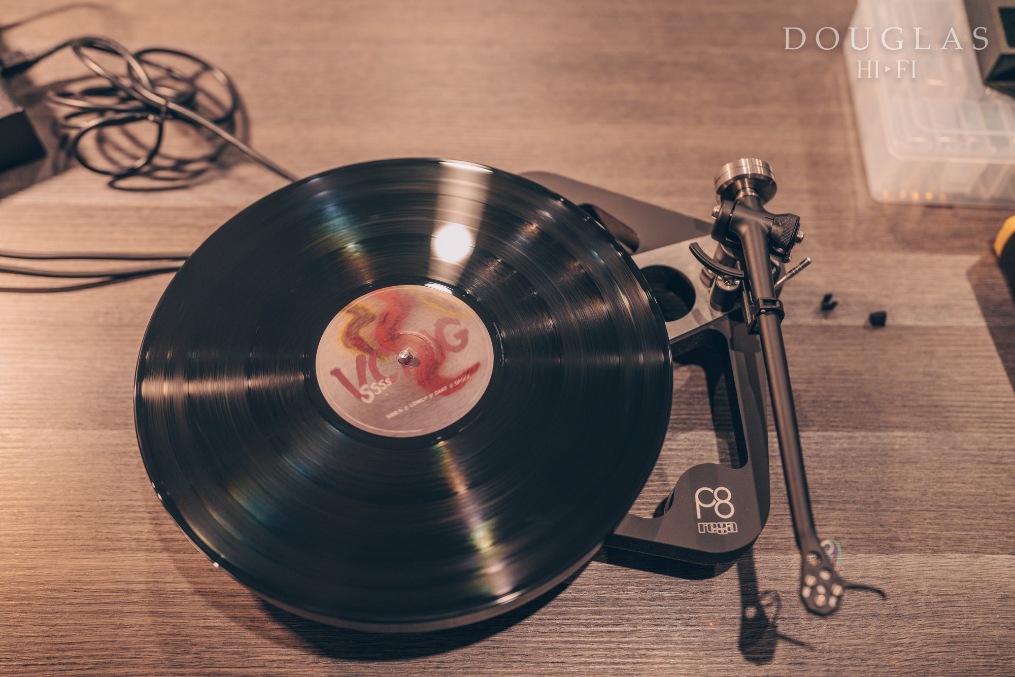 REGA Planar 8 Turntable / Apheta 2 Cartridge - Ex. Display
