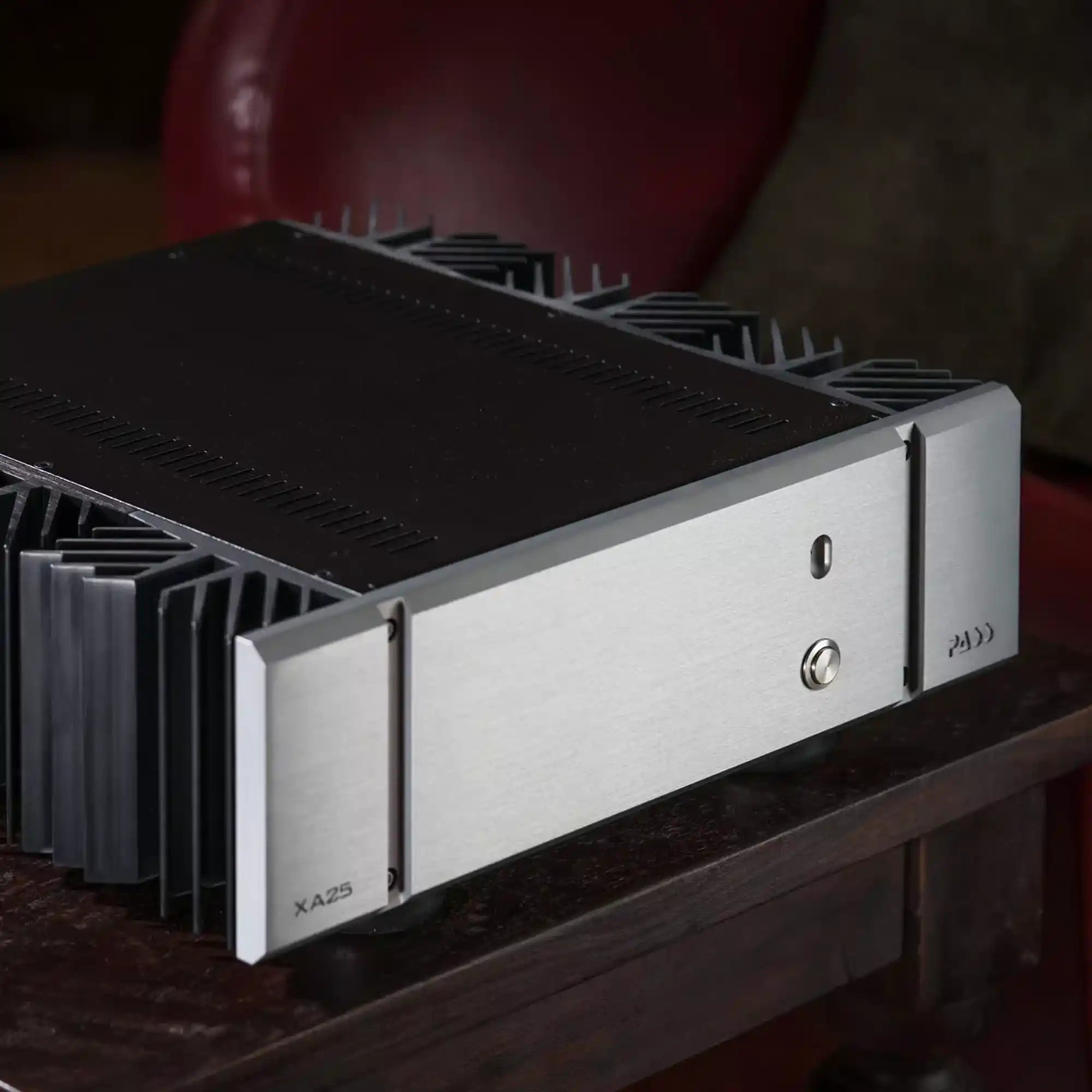 Pass Labs XA25 Power Amplifier - DOUGLAS HIFI
