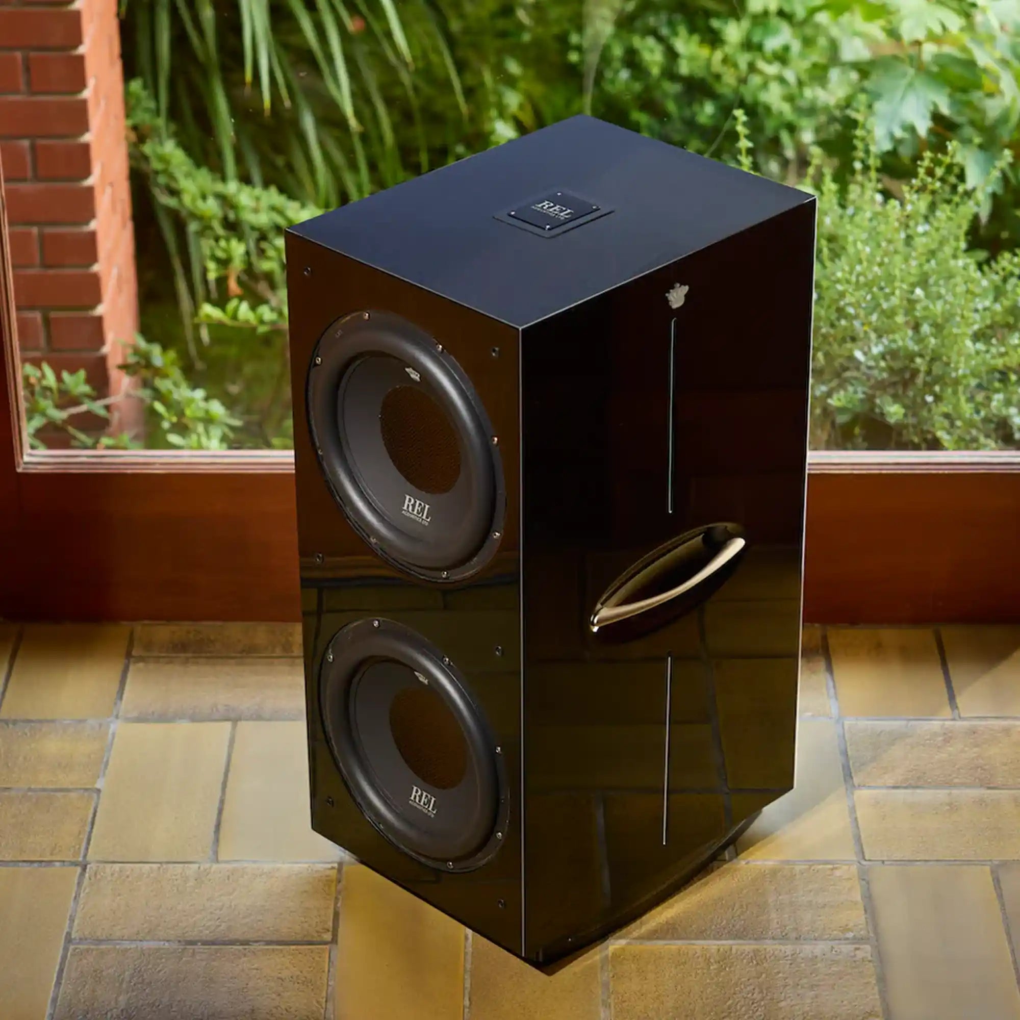 REL S/212 Subwoofer Black with No Grille - DOUGLAS HIFI