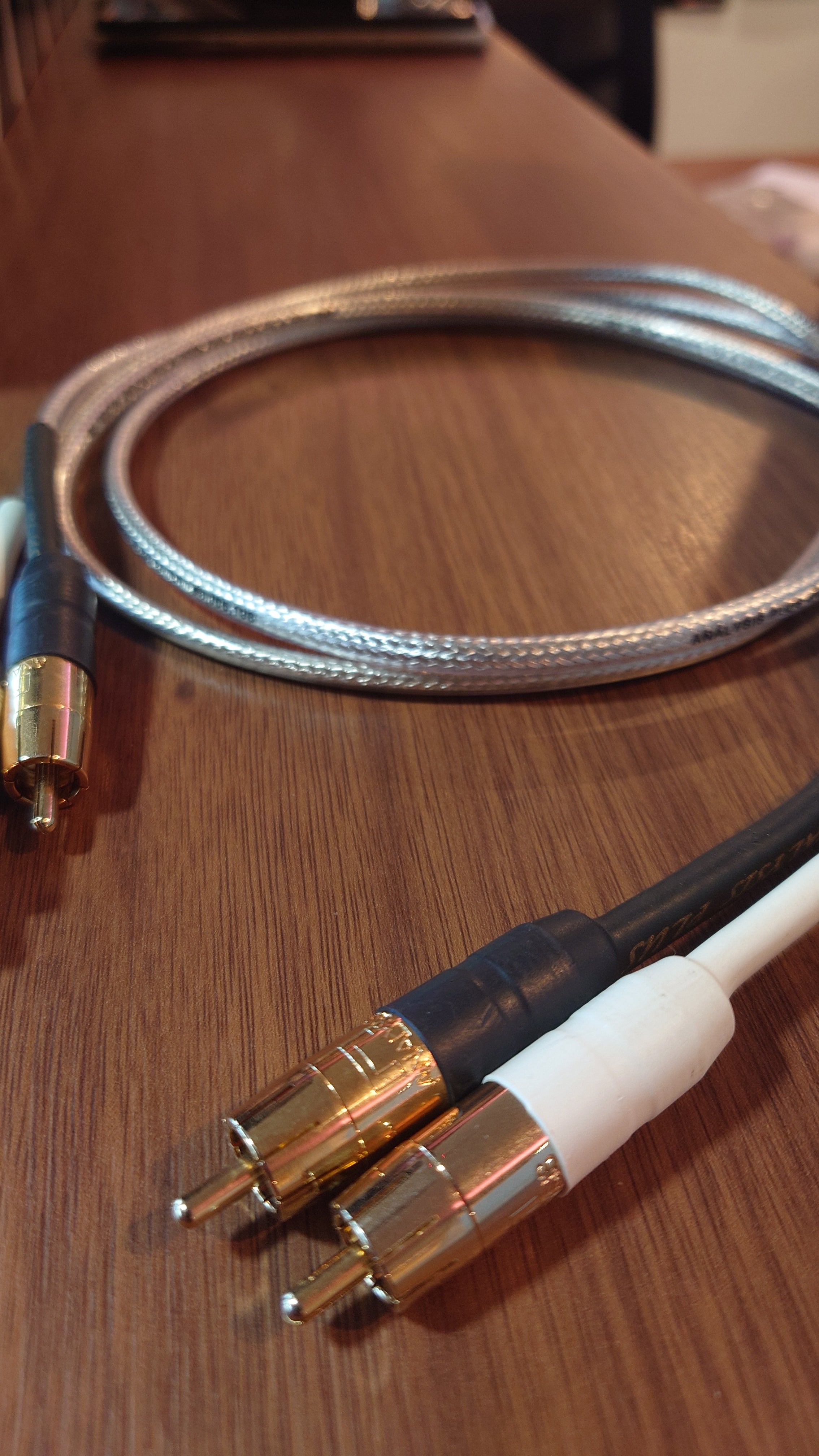 Analysis Plus Silver Apex 2RCA-2RCA