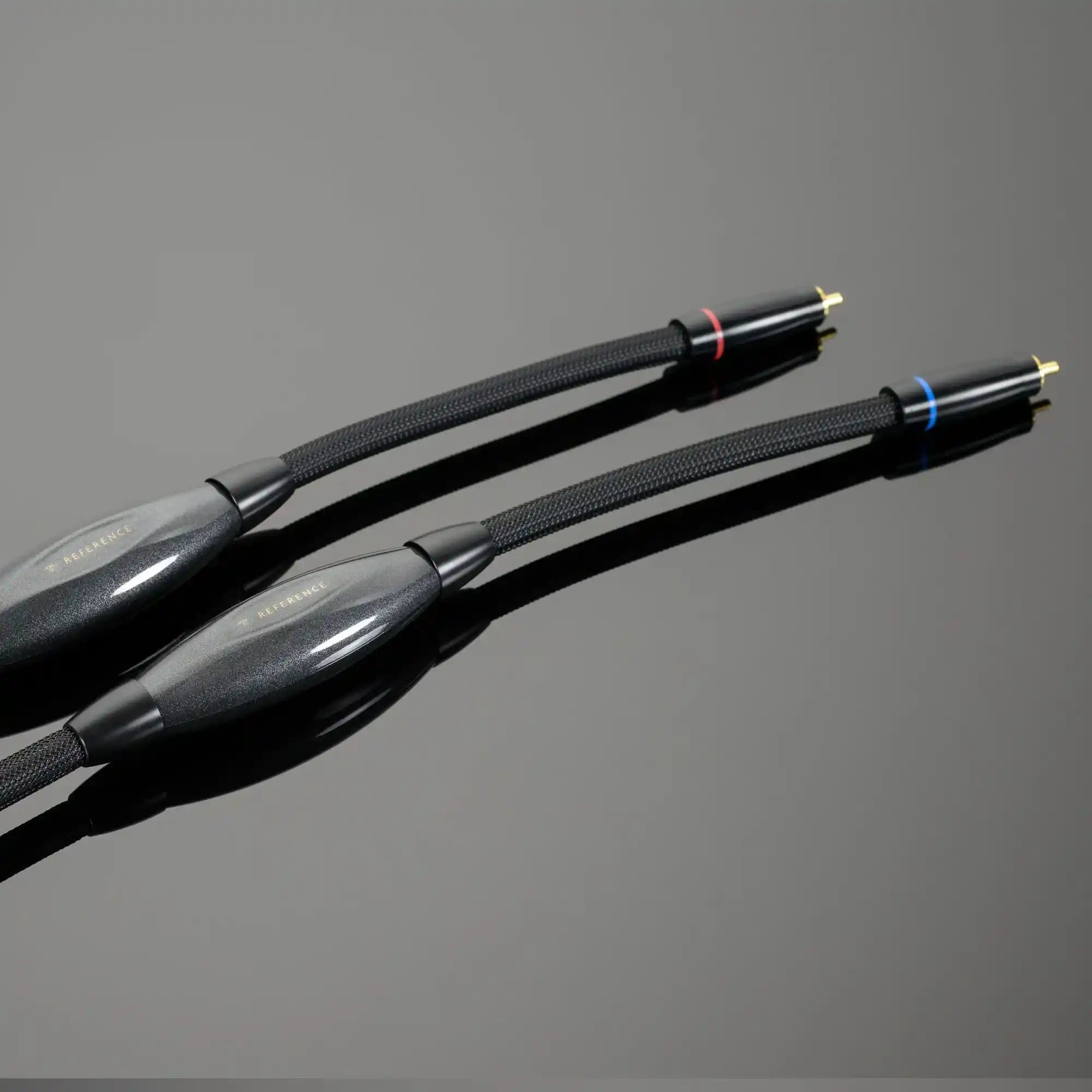 Transparent Audio Reference RCA Interconnect Cable (Close-Up) - DOUGLAS HIFI