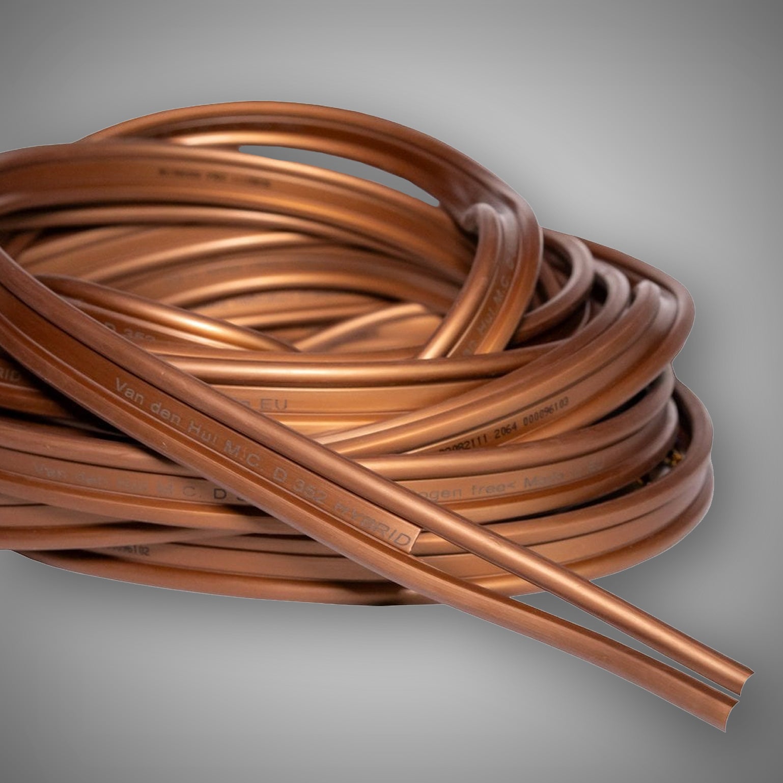 Van Den Hul D-352 Hybrid Speaker Cable