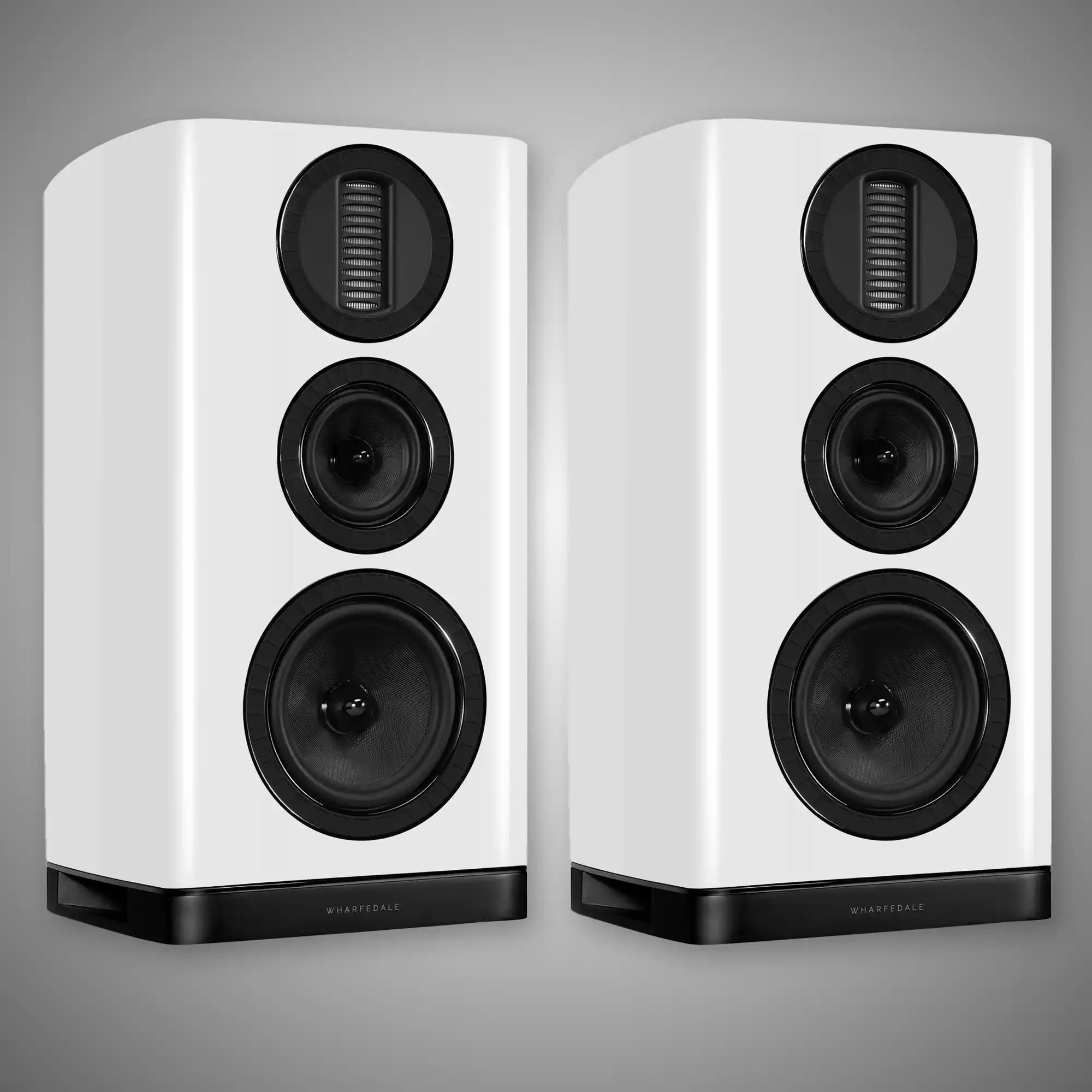 WHARFEDALE Aura 2 Bookshelf Loudspeakers