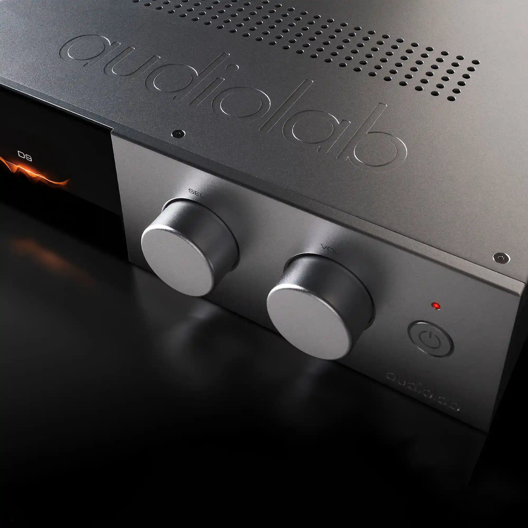 audiolab D9 DAC Lifestyle - DOUGLAS HIFI