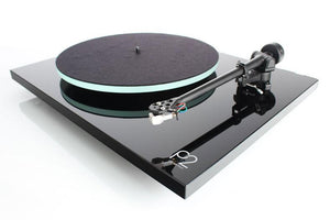 Rega Planar 2 (black) | Douglas HiFi